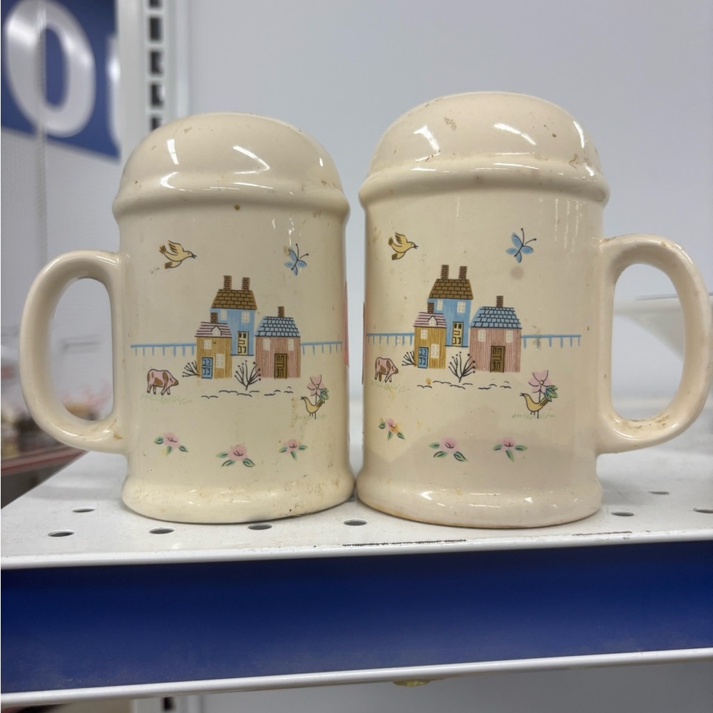 International Heartland Farmhouse Country Stove Top 5” Salt & Pepper Shakers Set